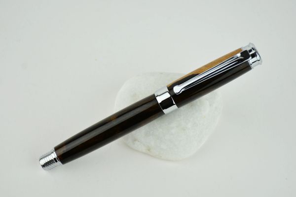 Leveche postable fountain pen, ziricote, chrome