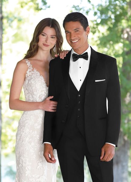 MARK OF DISTINCTION BLACK 'DAWSON' TUXEDO C1073