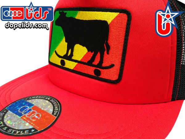 smart-patches Rasta Skater Cow Trucker Hat (Red/Black)