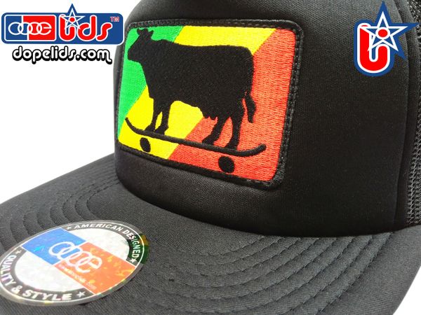 smart-patches Rasta Skater Cow Trucker Hat (Solid Black)