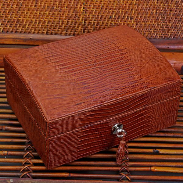 La Casita de Puros Humidor - Red Leather (12/20 Count)