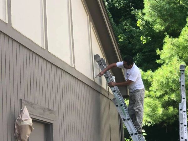 Exterior Painting Contractor in Wixom Michigan