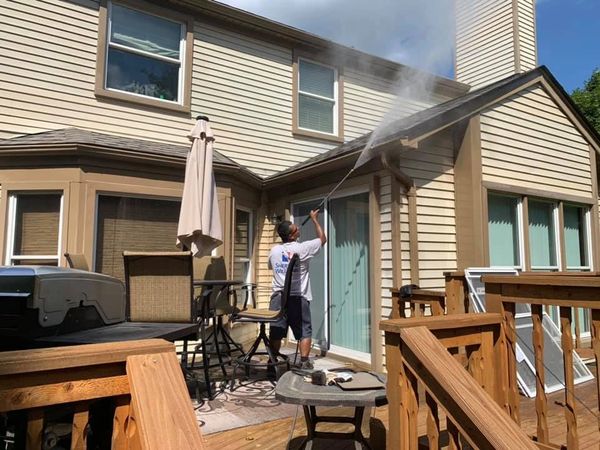 Exterior Power Washing in West Bloomfield Michigan