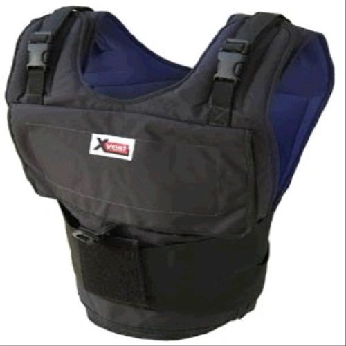 X8460-The X8460 Xvest comes with 60 one pound weights. The X8460 can hold up to 84 one pound weights.