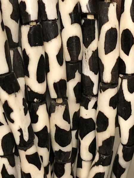 Med Black and White Cowbone Tube Beads4 | Gamafro Originals