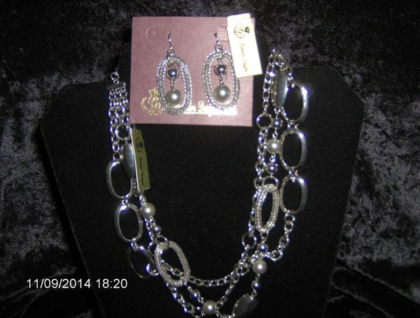 Premier Fashion Necklace/Earring Set, The A List, D1