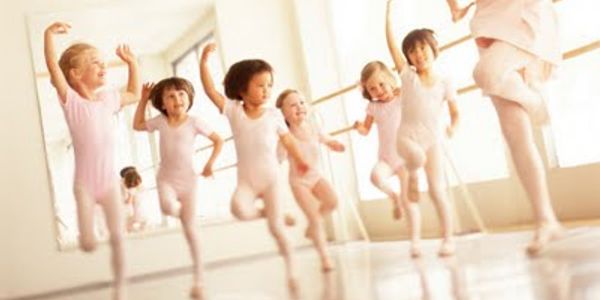 Dance & Fitness Niagara
Dance Classes for Kids
Dance Niagara
Dance & Fitness
