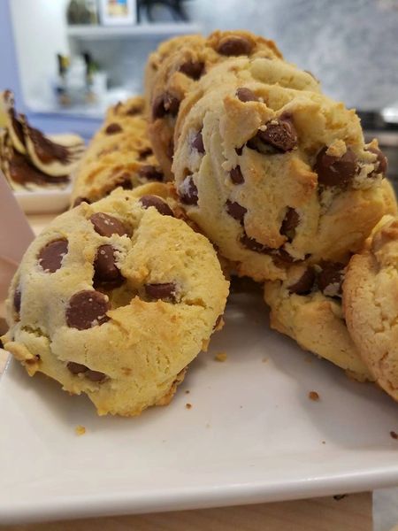 Chef Karyn S Famous Chocolate Chip Cookies 1 Dozen