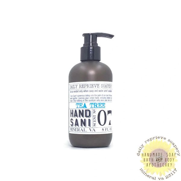 07 Tea Tree Hand Sani (8 oz)