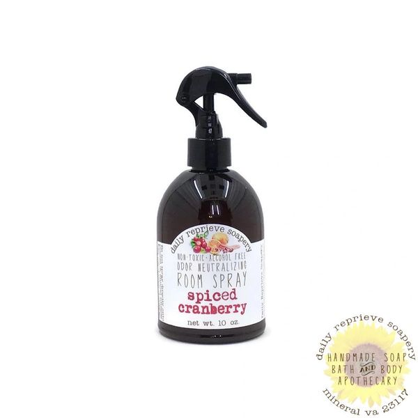 Spiced Cranberries Scented Room Spray (10 oz)