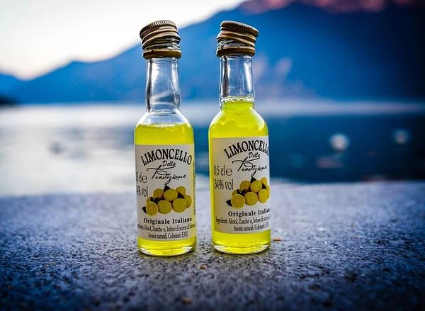 Sparkling Limoncello (inspired by Bath & Body Works)