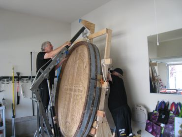 Moving the cask end onto the carving rack.