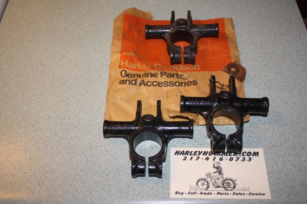 NOS 45876-47 Upper Snubber Bracket