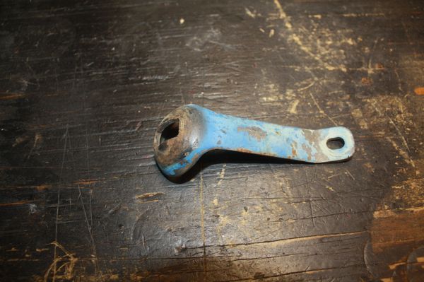 Used 67814-59 Headlight Bracket