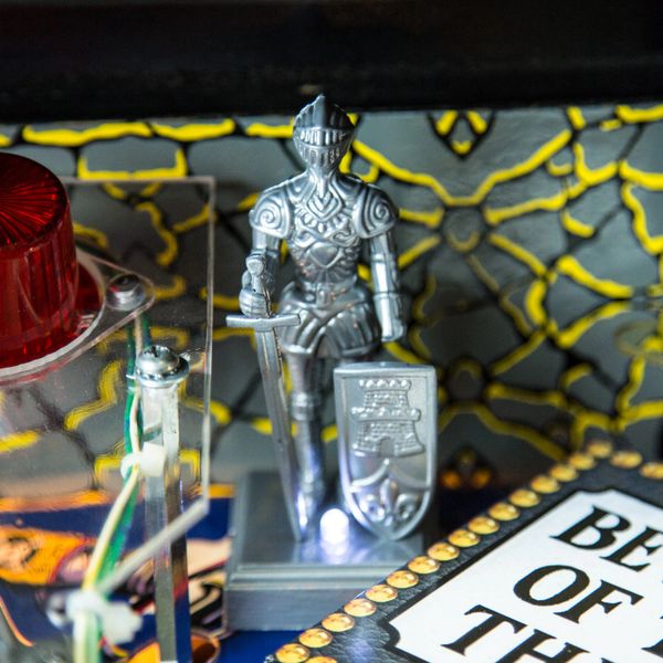 Demolition Man Fun House Whitewater Addams Family Pinball Cabinet light mod Demolition Man Fun House Whitewater Addams Family Pinball Cabinet light mod