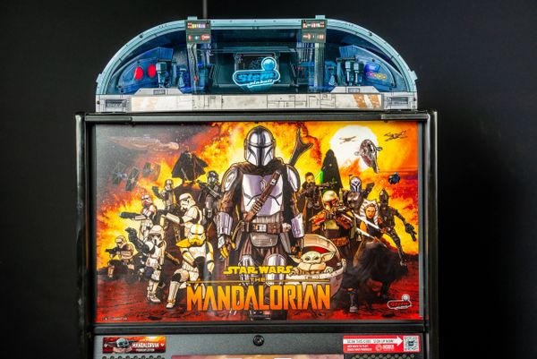 THE MANDALORIAN PINBALL TOPPER (IN STOCK)