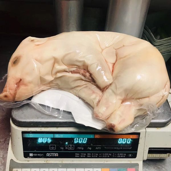 Spain suckling pig 西班牙塞哥维亚乳猪（约4-5公斤）