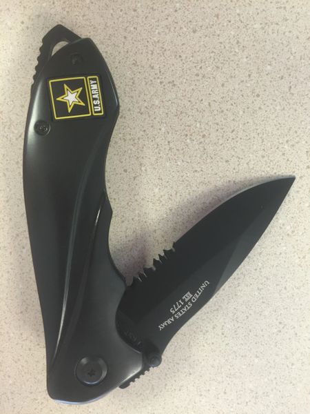 US Army Serrated Pocket Knife