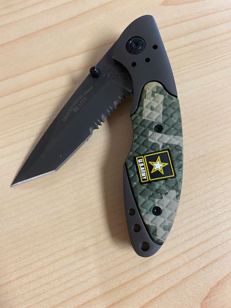 Schade Knife With Army Logo