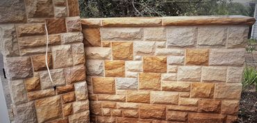 Sandstone gateway entrance, sandstone cladding, stone entrance, Sydney stonemasonry, stonemasons, st