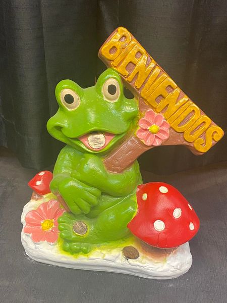 Frog with Mushroom