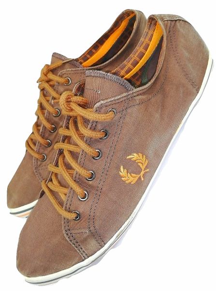 fred perry slip on pumps