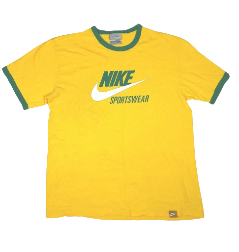 UK L True vintage Nike sportswear crew neck t-shirt