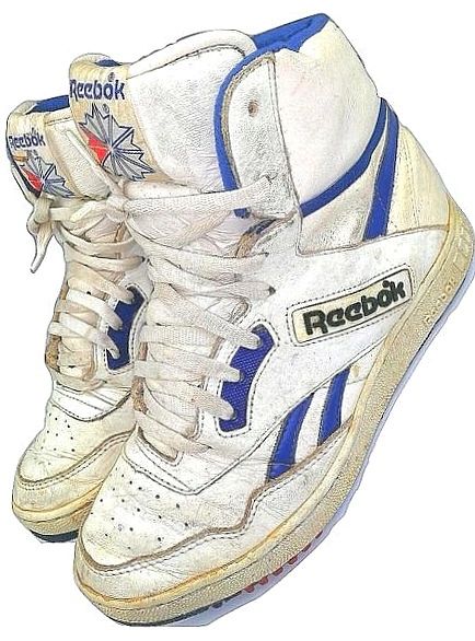 SIZE 9 true vintage sneakers reebok classic hightops 1990