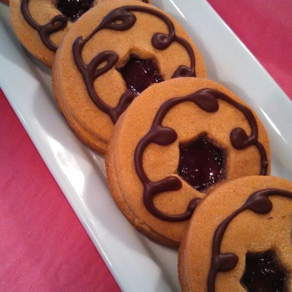 Peanut Butter & Jelly Cookies (12)