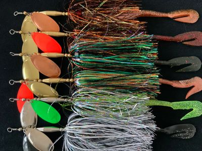 RAMIT MAG TINSEL Weedless Inline Bucktails are available in a variety of colors.