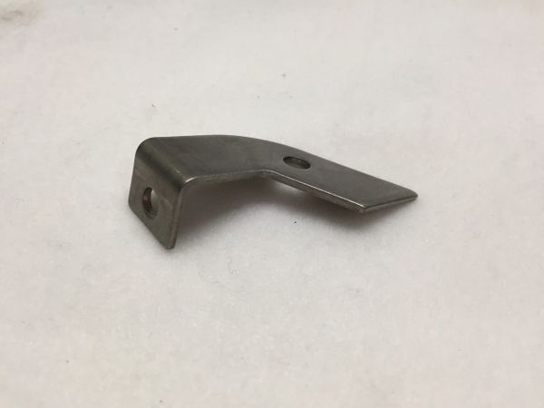 BRACKET, HINGE, RH 03-072-00-2