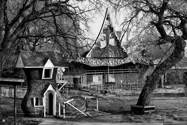black and white photography,  Gerald Hill photography, Abandoned amusement parks, Joyland, Kansas  