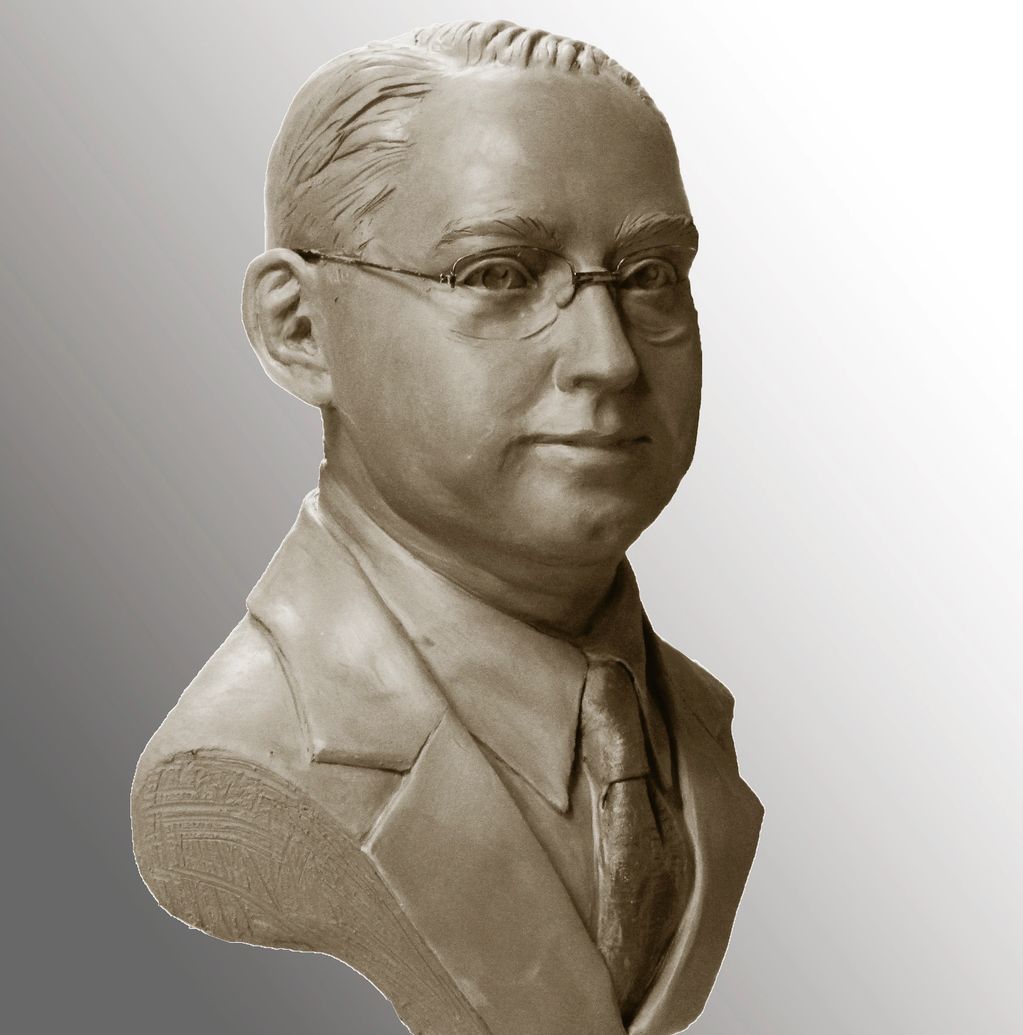 Commissioned bronze bust of music teacher, Max Mitchell from Oklahoma, U.S.  