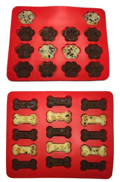 Puppy Paws & Bones ® Baking Molds/Ice Trays Set of 2