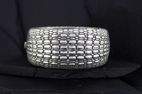 WIDE 3D CROCODILE SKIN BRACELET | Silver Skull Ring | Alfred Albrizio Inc