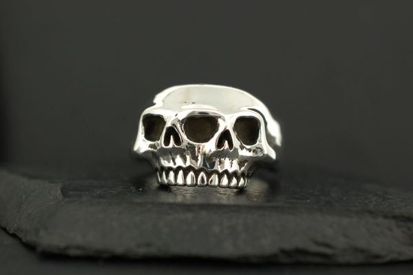 3 EYED SKULL | Silver Skull Ring | Alfred Albrizio Inc