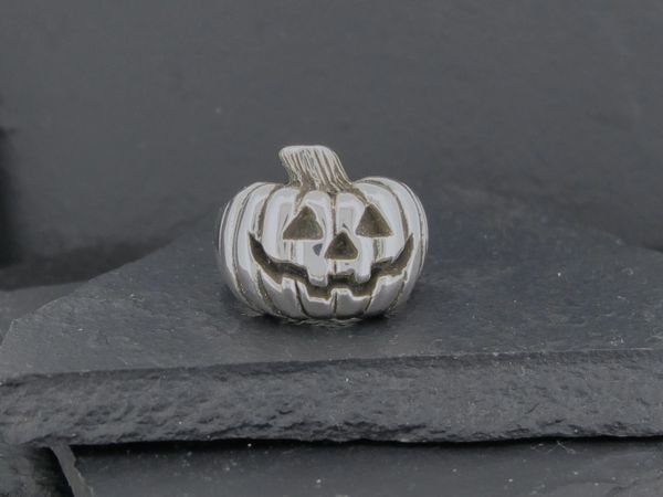 JACK-O-LANTERN PUMPKIN RING SMALL