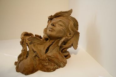 Cristina Sanchez sculpture, Inner freedom - Stoneware clay 
