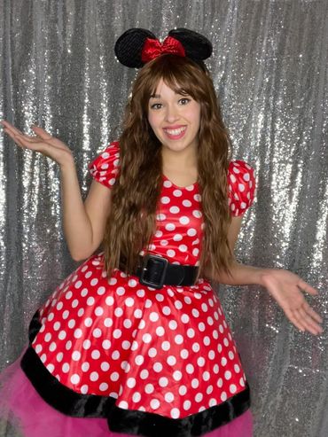 Minnie mouse  character for kids party