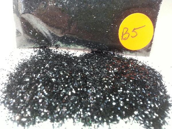 B5 Black Magic (.025) Solvent Resistant Glitter