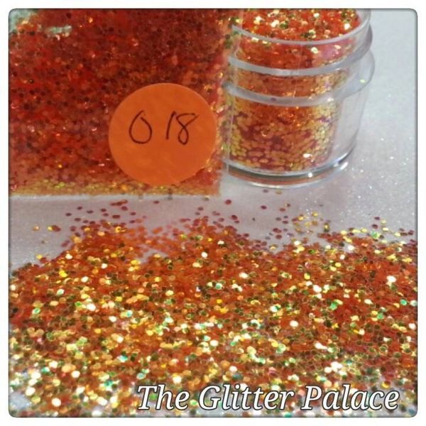 O18 Mimosa Gold (.040) Solvent Resistant Glitter