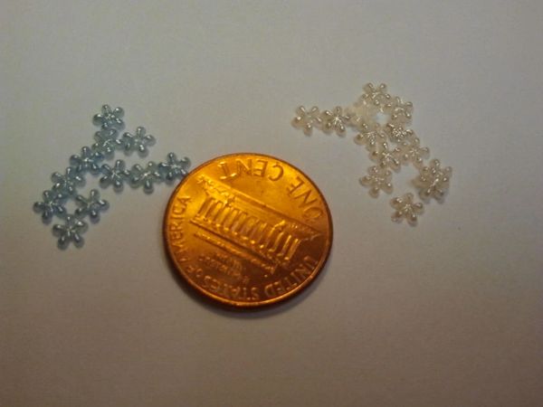 3D Holiday Charm Snowflake #1 nail decoration (pack of 10)