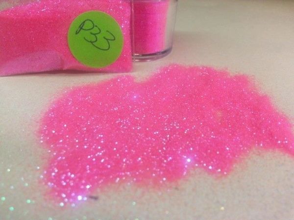 P33 Shocking Pink (.008) Solvent Resistant Glitter