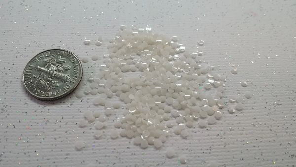 Rhinestone #R3 (1.5 mm white jelly stones)