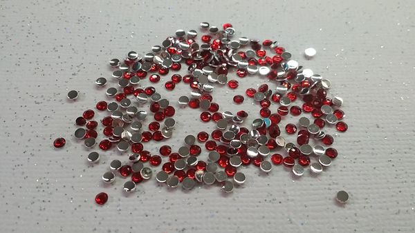 Rhinestone #R13 (2 mm red rhinestone)