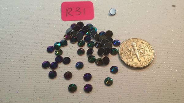 Rhinestone #R31 (3 mm pointed rhinestone) (1 pack)