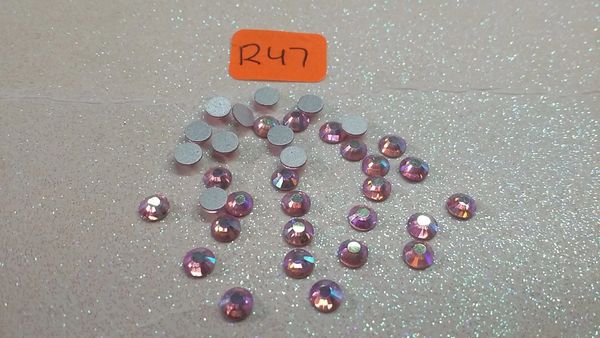 Rhinestone #R47 (4mm pink crystal rhinestone)