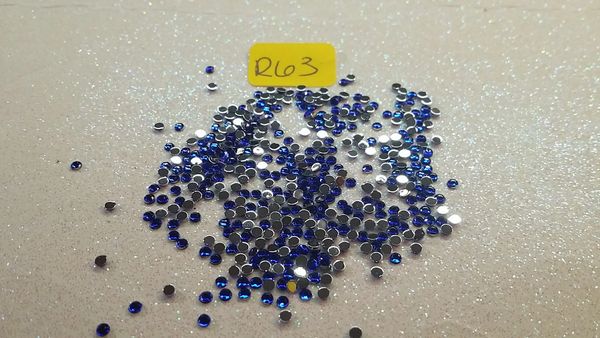 Rhinestone #R63 (1.5 mm blue rhinestone)