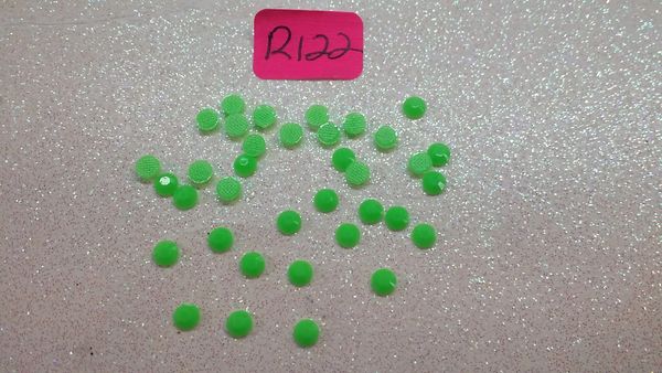 Rhinestone #R122 (3 mm neon green jelly rhinestone)