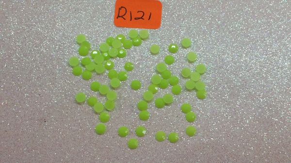 Rhinestone #R121 (3 mm fluorescent green jelly rhinestone)